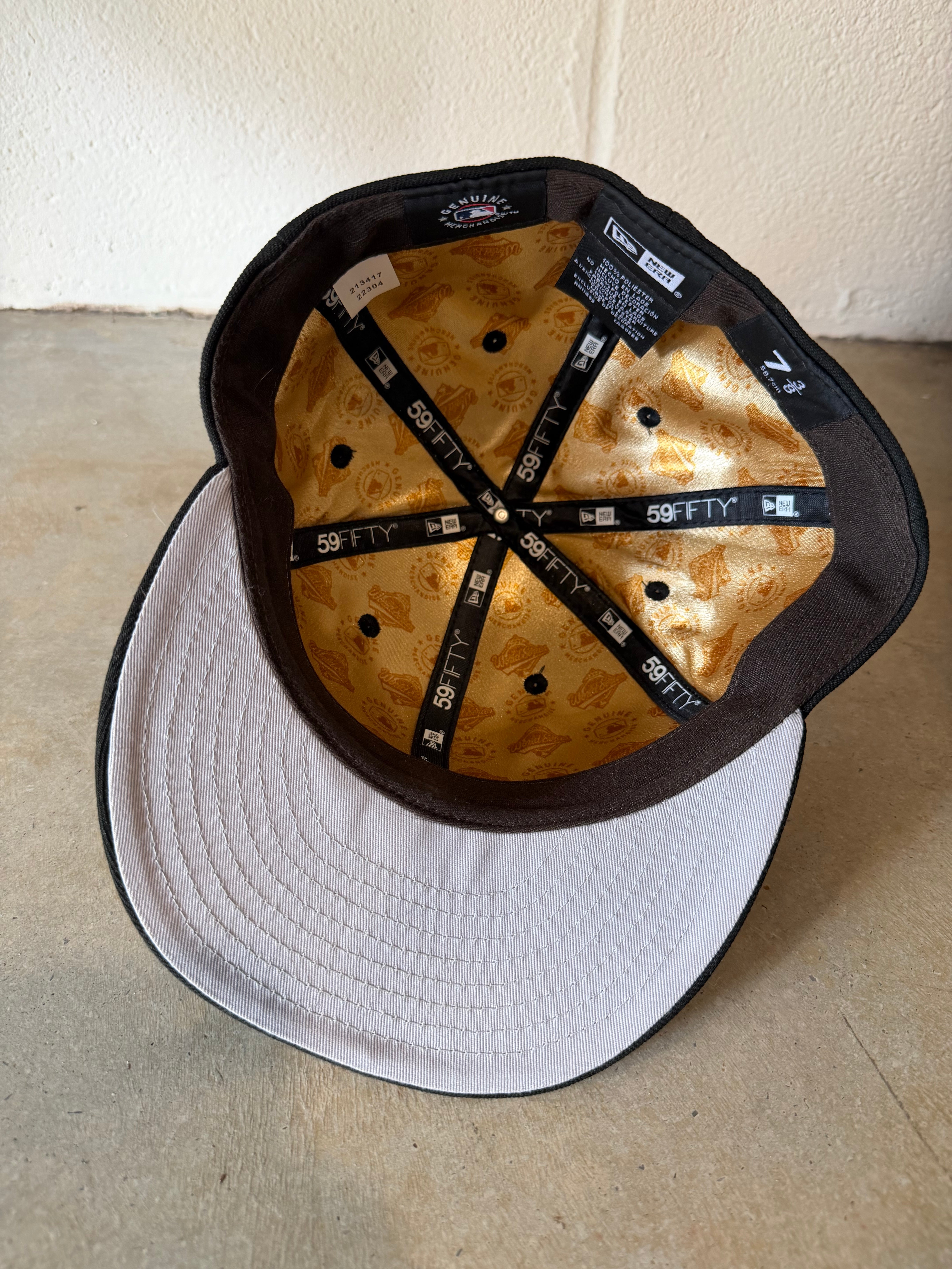 Y2K New Era New York Yankees World Series Satin Tribute Fitted Hat Sz 7 3/8