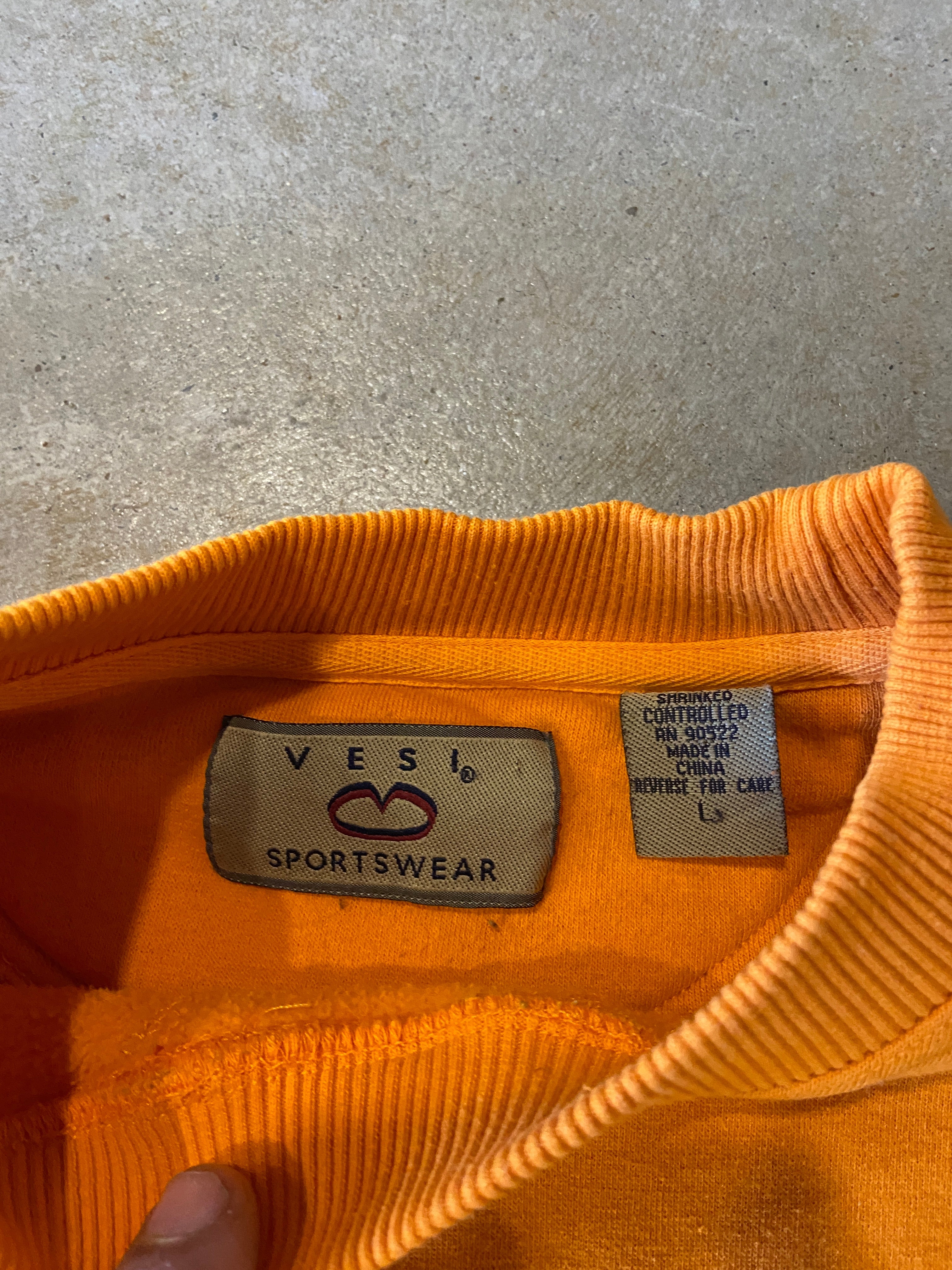 VTG Tennessee Vols Checkered Logo Sweatshirt Sz L