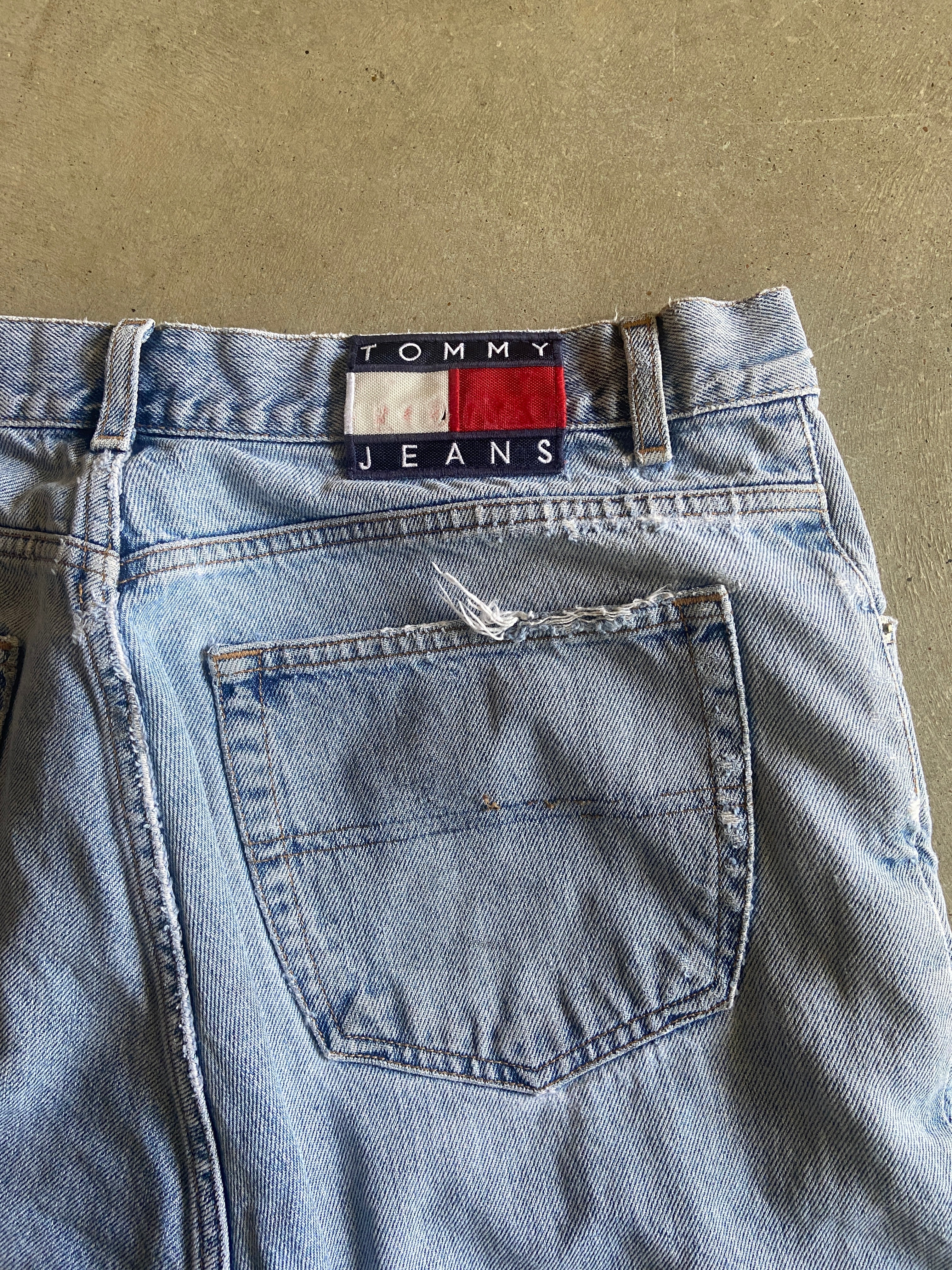 VTG Tommy Jeans Light Wash Denim Jeans Sz 36x30