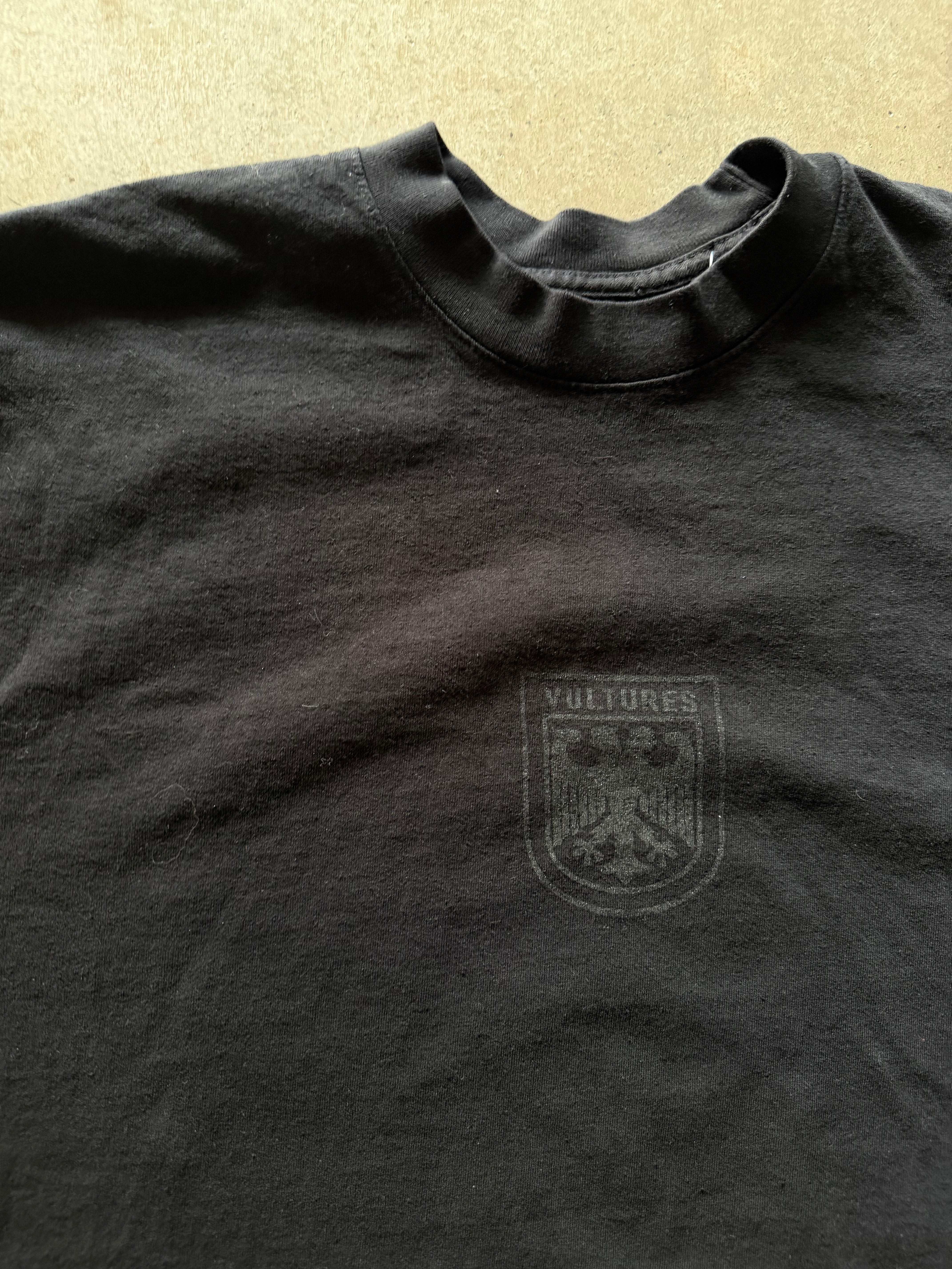 Vultures Crest Black Tee Sz L/XL
