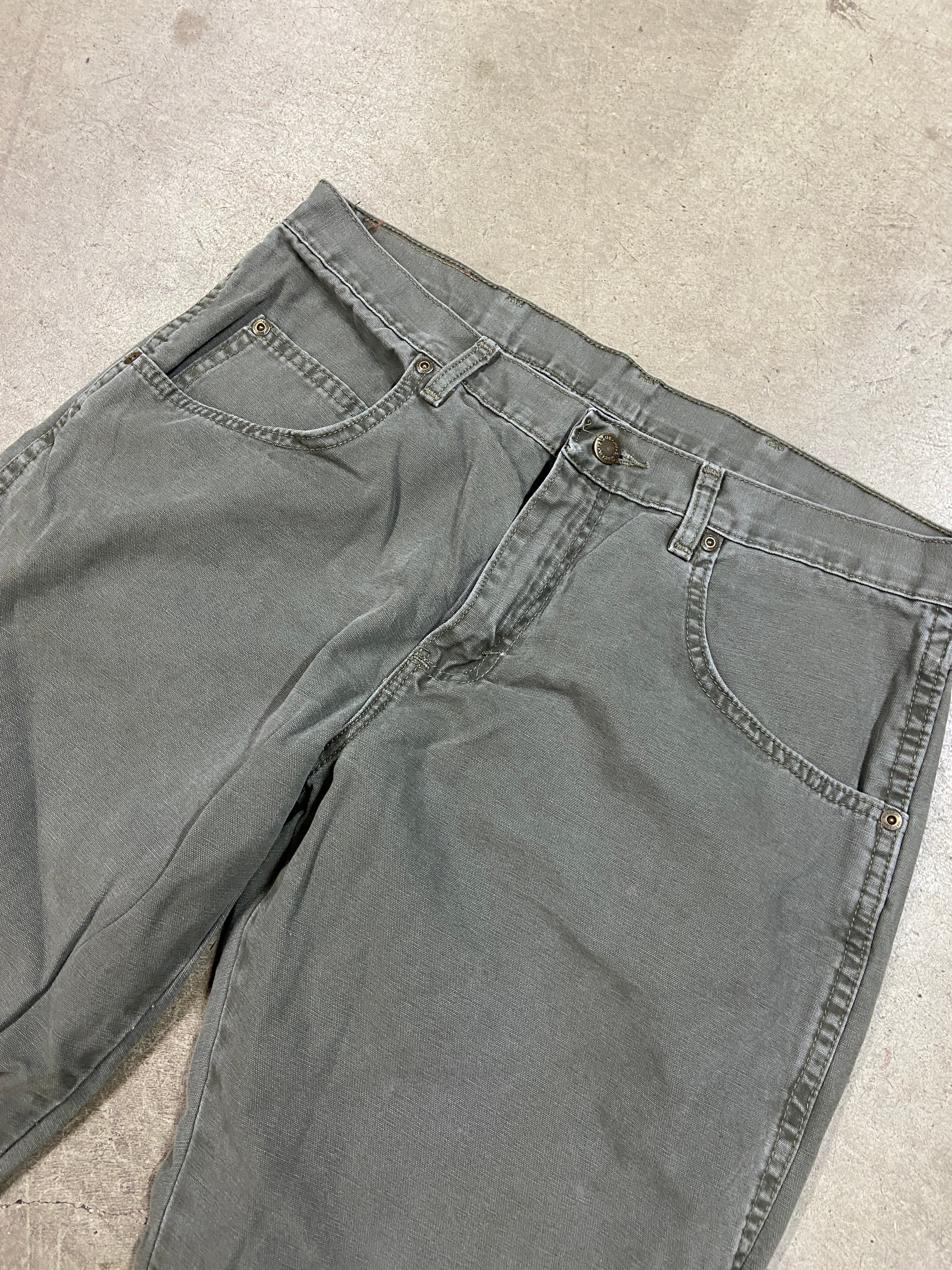 VTG Wrangler Rugged Wear Olive Pants Sz 34x30