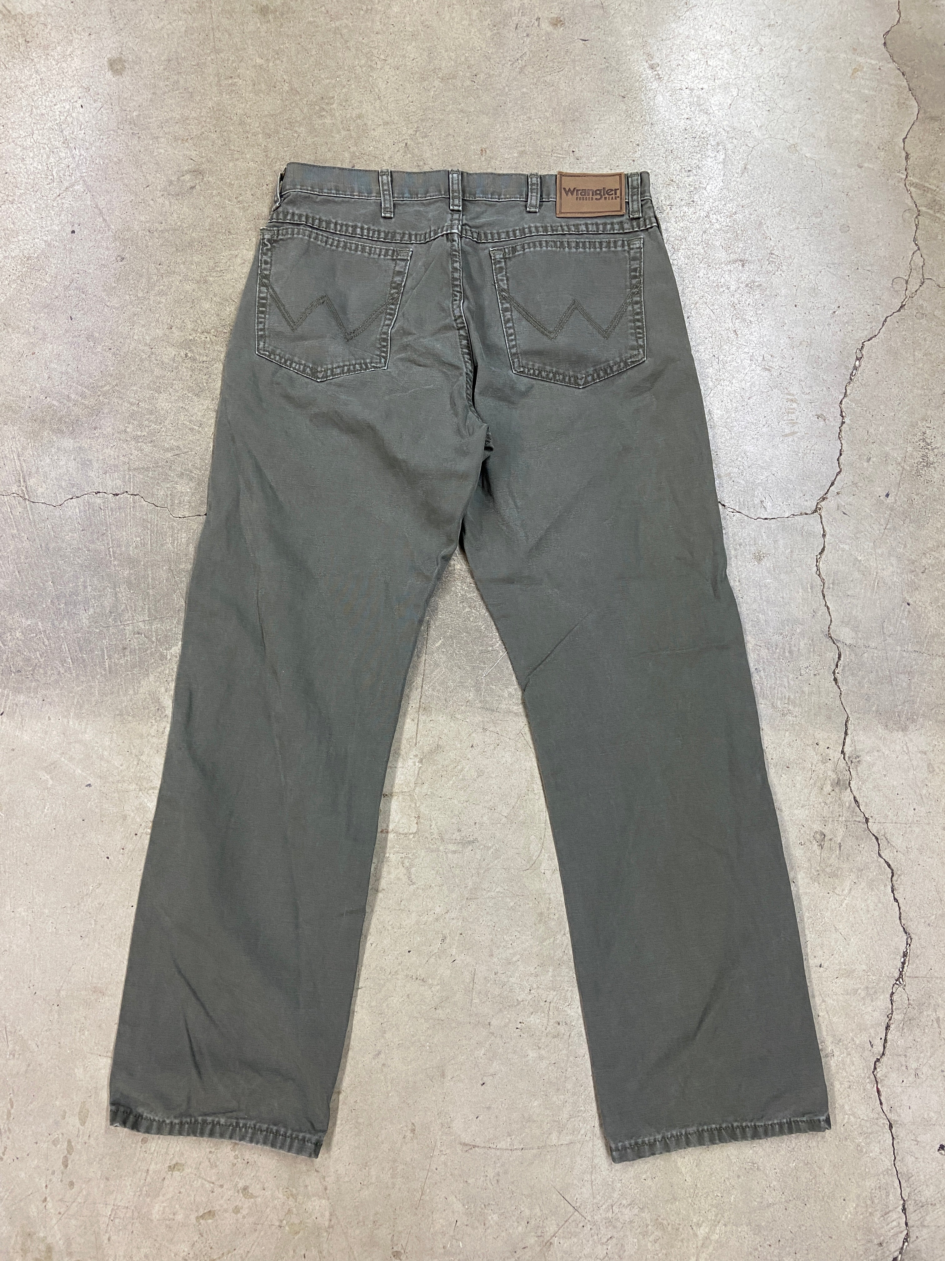 VTG Wrangler Rugged Wear Olive Pants Sz 34x30
